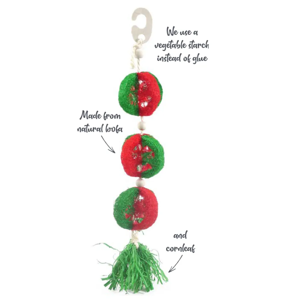 Cupid & Comet Christmas Small Pets - Hanging Loofa Garland