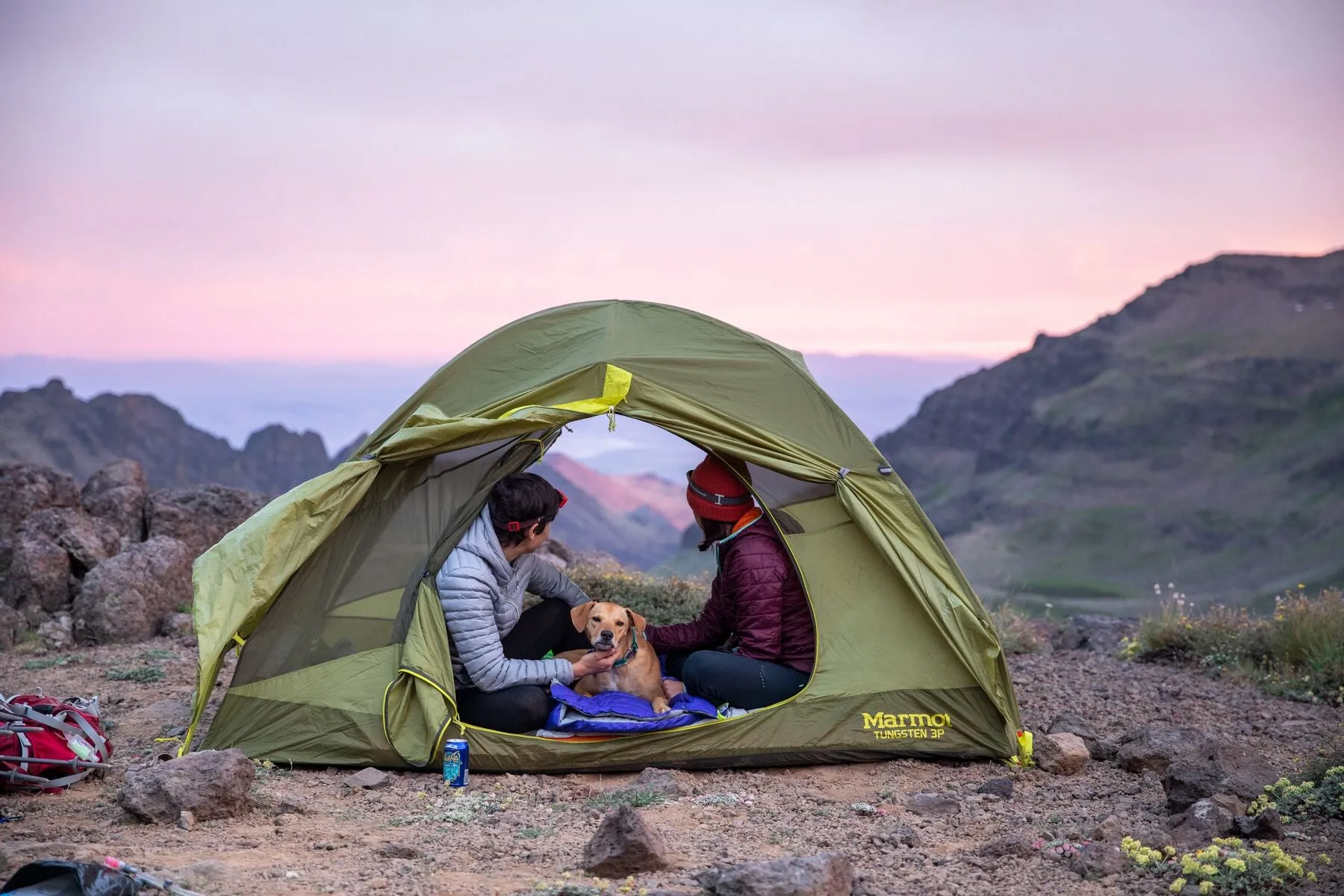 Highlands Sleeping Bag with Pad (Medium)