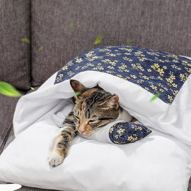 Japanese Style Winter Warm Cat Dog Nest Removable Sleeping Bag