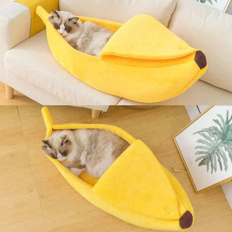 Peel & Sleep Banana Cat Bed