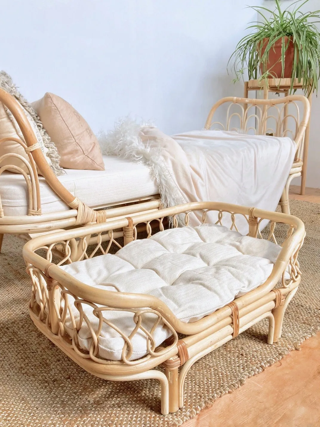 SP - Rattan Pet Bed - 'Eleanor'